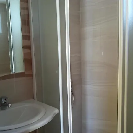 Meletis Parikia (Paros)