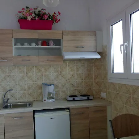 Meletis * Parikia (Paros)